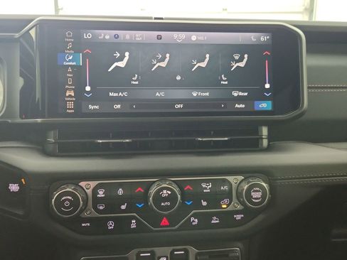 New 2025 Jeep Wrangler Sahara image 28