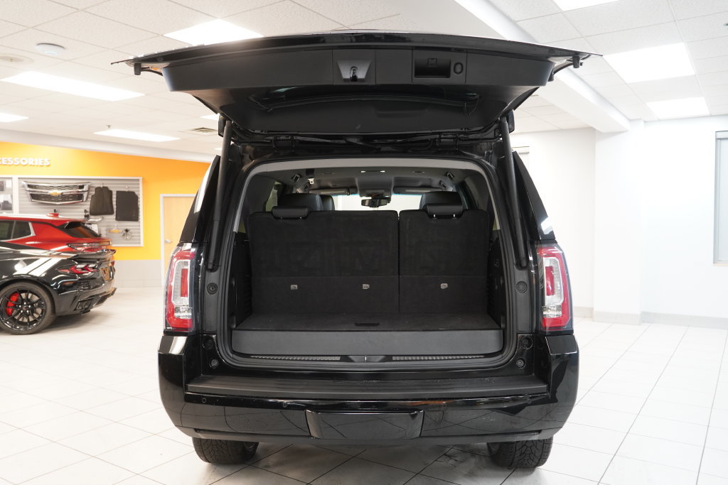 Used 2017 GMC Yukon SLT AWD/4WD image 8
