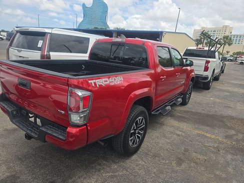 Used 2021 Toyota Tacoma TRD Sport AWD/4WD image 5