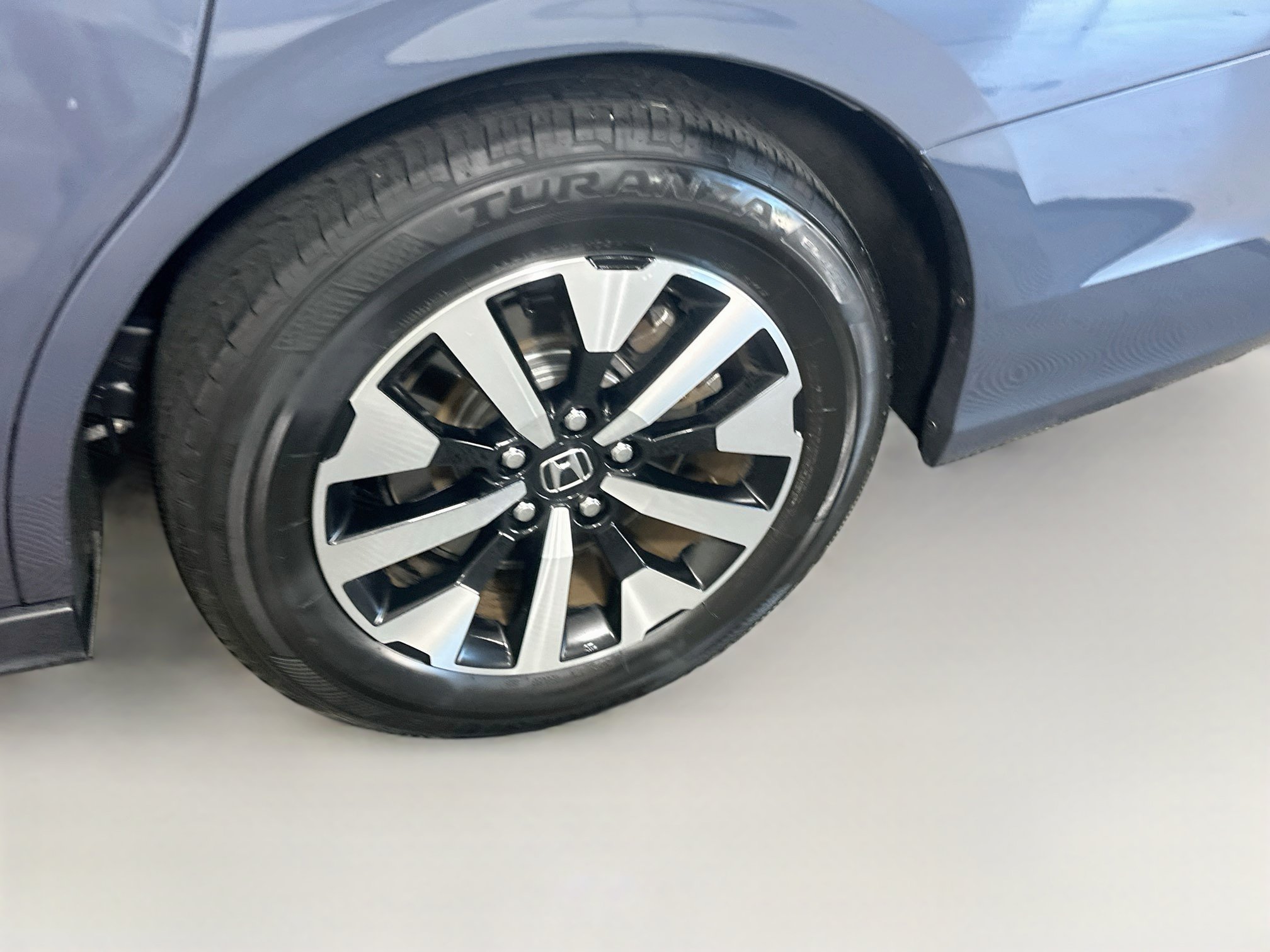 Used 2025 Honda Odyssey EX-L image 11