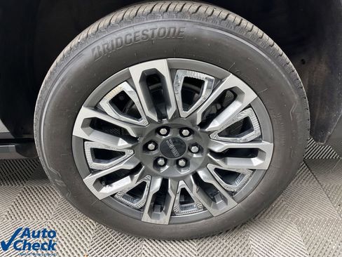 Certified 2023 GMC Yukon XL Denali Ultimate image 29