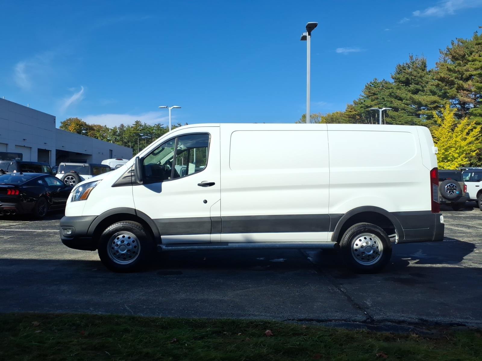 Used 2023 Ford Transit 250 Low Roof AWD w/ Exterior Upgrade Package image 6