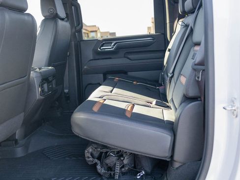 Used 2024 GMC Sierra 2500 AT4 w/ AT4 Premium Plus Package image 38