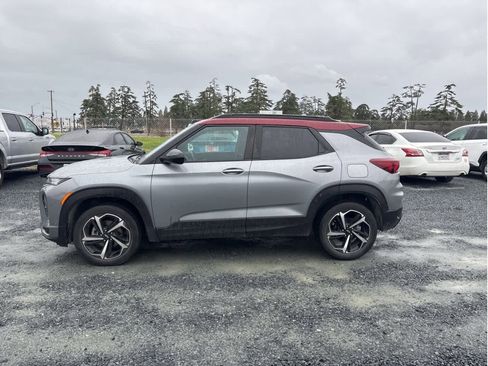 Used 2023 Chevrolet TrailBlazer RS w/ Sun and Liftgate Package image 6