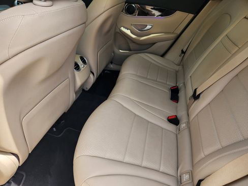 Used 2022 Mercedes-Benz GLC 300 image 13
