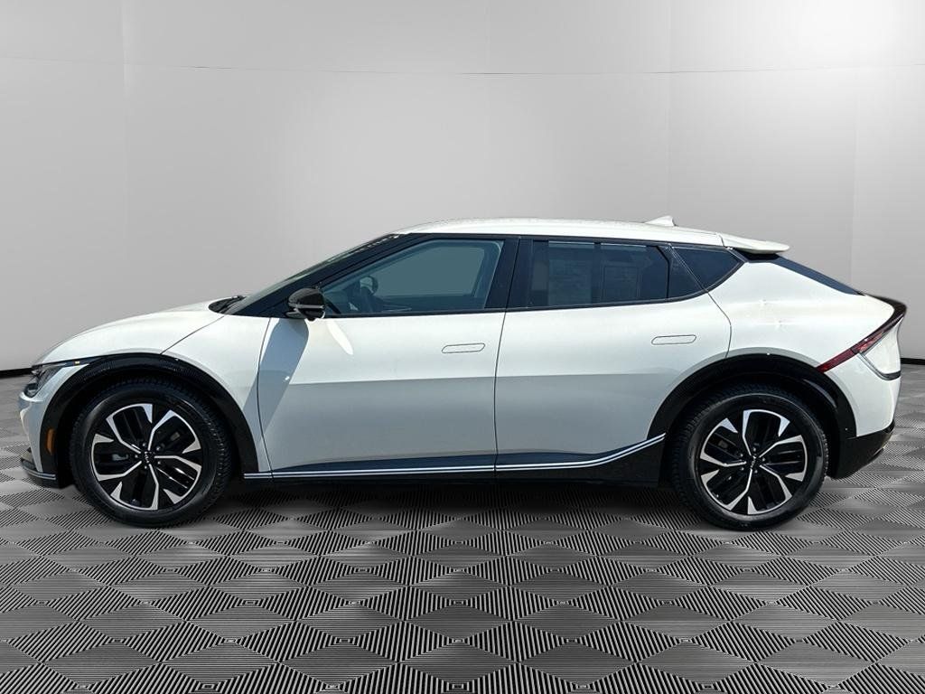 Certified 2024 Kia EV6 Wind w/ Wind Technology Package AWD/4WD image 8
