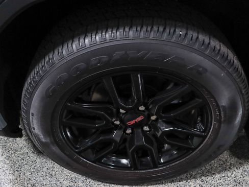 Used 2024 GMC Sierra 1500 Elevation w/ Elevation Premium Package AWD/4WD image 11