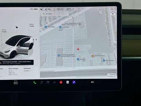 Used 2022 Tesla Model Y Performance image 19