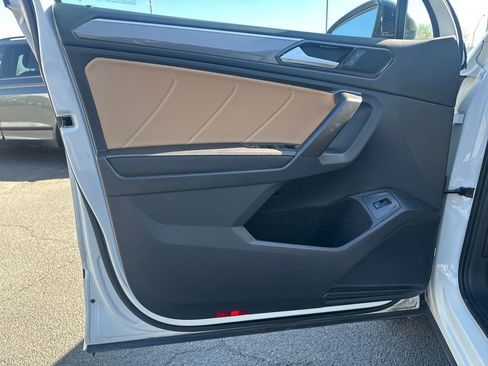 Certified 2024 Volkswagen Tiguan SE R-Line AWD/4WD image 5