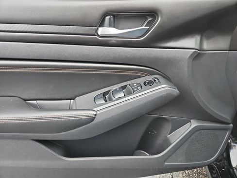 Used 2021 Nissan Altima 2.5 SR image 14