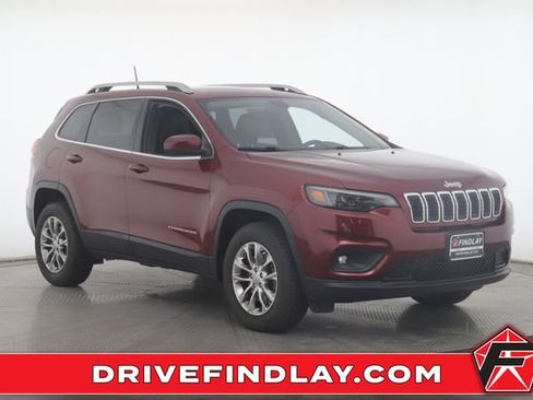 Used 2019 Jeep Cherokee Latitude Plus w/ Comfort/Convenience Group AWD/4WD image 1