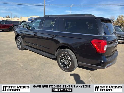Used 2024 Ford Expedition Max XLT image 8