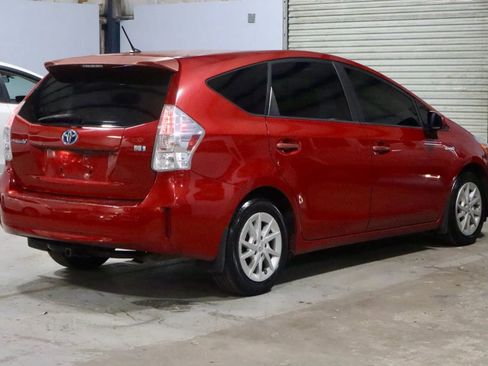 Used 2012 Toyota Prius V Two image 5