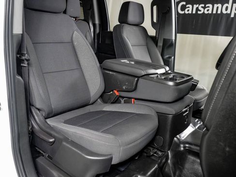 Used 2022 Chevrolet Silverado 2500 LT w/ Convenience Package image 30