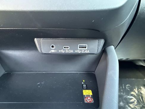 New 2025 Subaru Forester Limited image 35