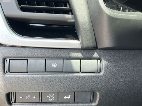 New 2026 Nissan Rogue SV AWD/4WD image 29