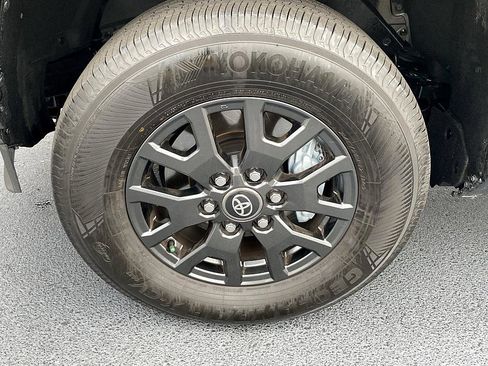 Certified 2025 Toyota 4Runner SR5 image 9