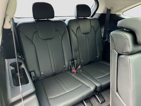 Certified 2025 Kia Sorento S w/ Panoramic Sunroof Package image 26