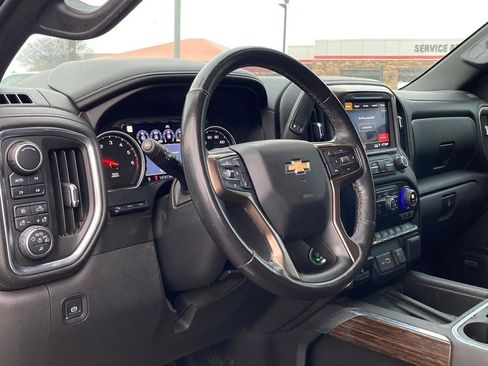 Used 2019 Chevrolet Silverado 1500 High Country w/ Technology Package image 8