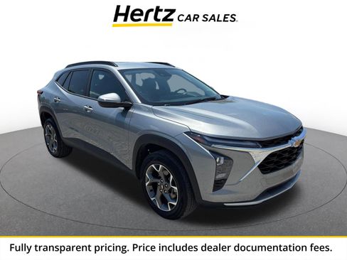 Used 2025 Chevrolet Trax LT w/ LT Convenience Package FWD image 1