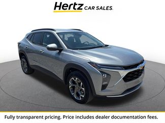 Used 2025 Chevrolet Trax LT w/ LT Convenience Package FWD video 1