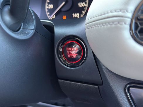 Used 2023 Honda HR-V LX image 26
