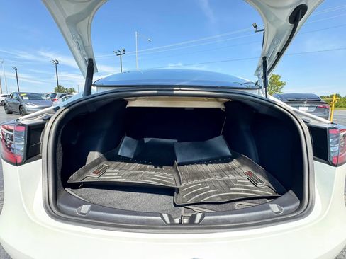 Used 2022 Tesla Model 3 Long Range AWD/4WD image 35