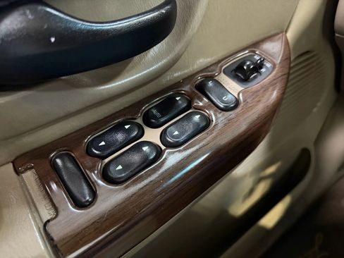 Used 2001 Ford F150 4x4 SuperCrew image 22