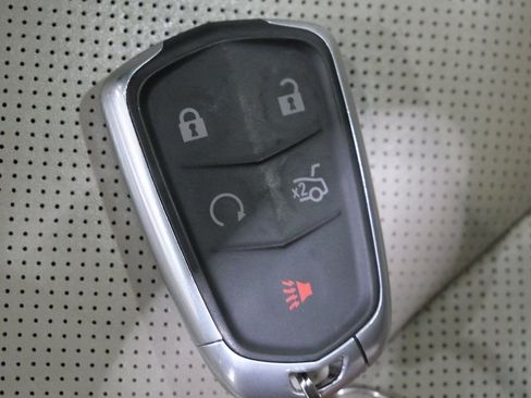 Used 2015 Cadillac XTS Premium image 26