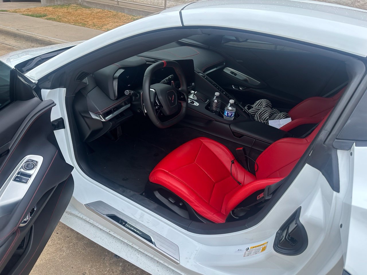 Used 2024 Chevrolet Corvette Stingray Coupe w/ 1LT RWD image 7