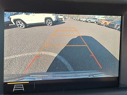 Used 2021 GMC Terrain SLT image 29