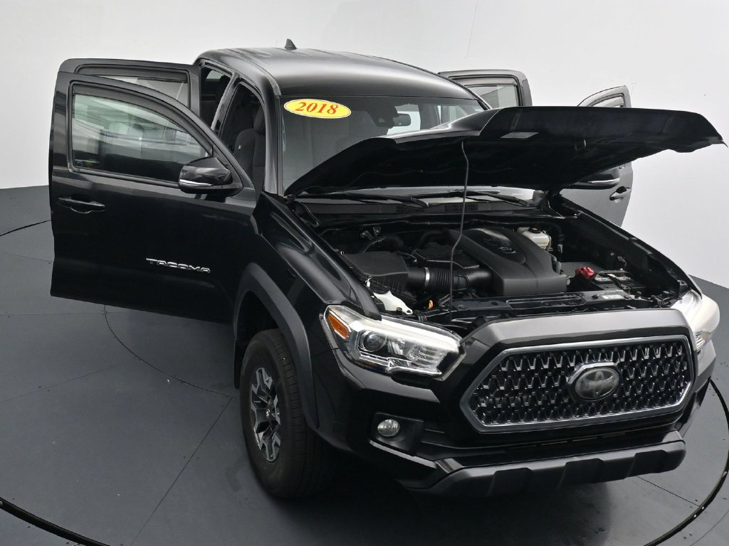 Used 2018 Toyota Tacoma TRD Off-Road w/ Technology Package AWD/4WD image 39