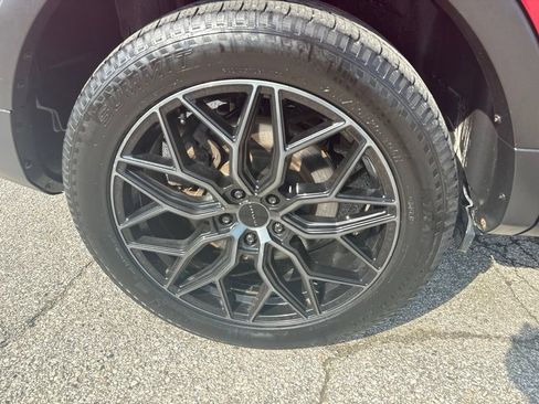 Used 2014 Ford Explorer XLT w/ Equipment Group 202A FWD image 40