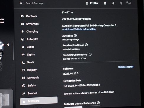 Used 2023 Tesla Model Y Long Range image 18