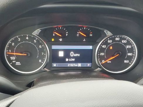 Certified 2023 GMC Acadia SLE w/ Infotainment Package image 22