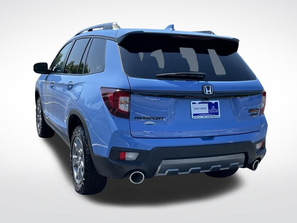 Certified 2025 Honda Passport TrailSport image 4