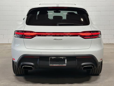 Used 2025 Porsche Macan image 8