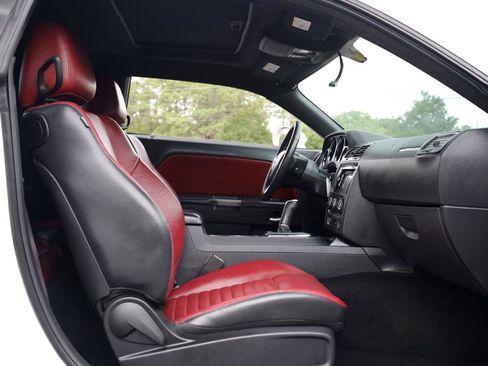 Used 2013 Dodge Challenger R/T RWD image 18