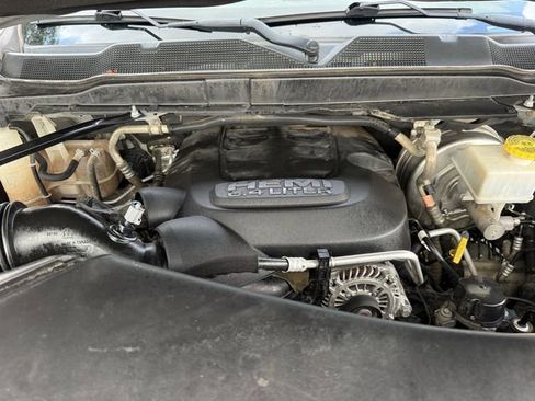 Used 2021 RAM 2500 Tradesman w/ Chrome Appearance Group AWD/4WD image 33