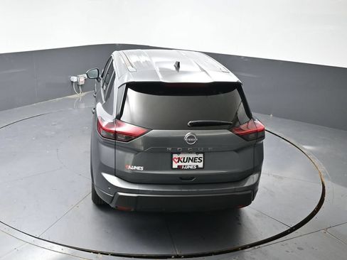 Used 2024 Nissan Rogue S FWD image 45