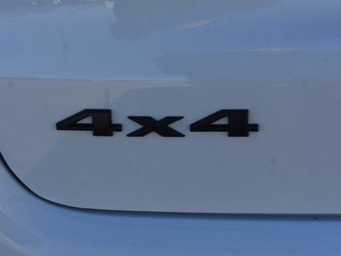 New 2026 Jeep Compass Latitude image 7