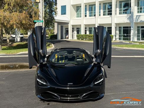 Used 2022 McLaren 720S Performance image 4