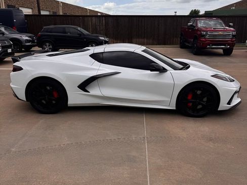 Used 2020 Chevrolet Corvette Stingray Preferred Cpe w/ 2LT Preferred Equipment Group image 9