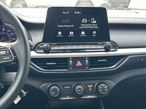 Used 2021 Kia Forte LXS FWD image 14