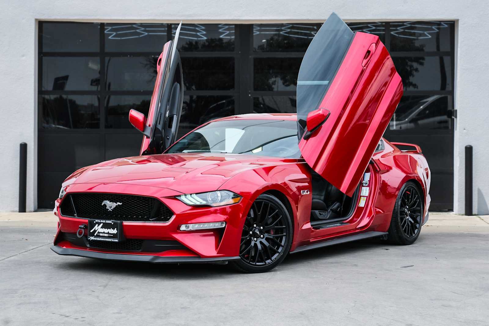 Used 2020 Ford Mustang GT Premium w/ GT Performance Package RWD image 1