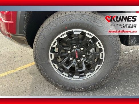 New 2026 GMC Canyon AT4 image 10