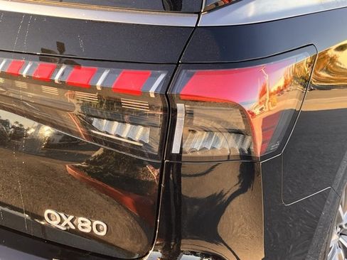 Certified 2025 INFINITI QX80 Luxe image 34