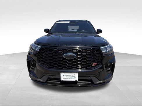 Used 2025 Ford Explorer ST w/ Sun And Sound Package AWD/4WD image 28