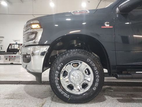 New 2026 RAM 2500 Tradesman AWD/4WD image 16