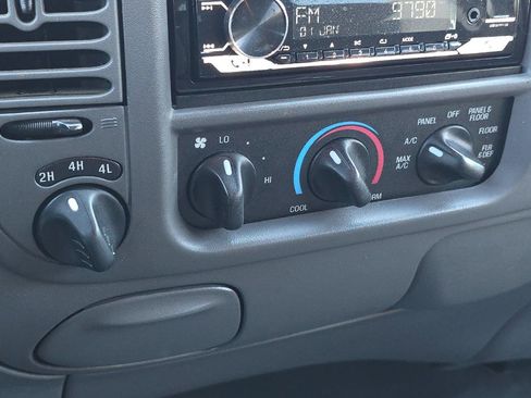 Used 2003 Ford F150 XLT image 20